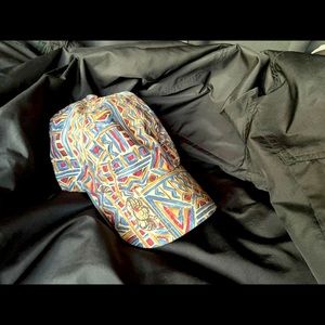 Snap back Vintage Art hat